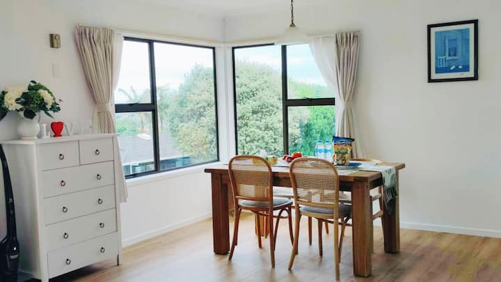 Seaview House In Howick Auckland - Waiheke Island
