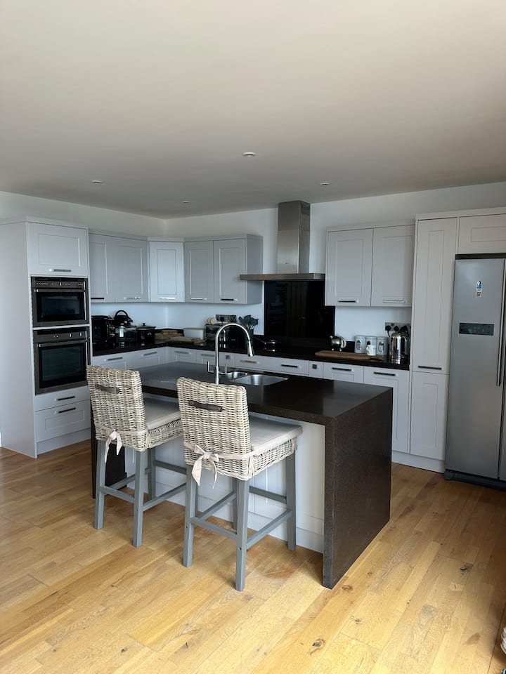 Coastguards Beach House - Bigbury-on-Sea