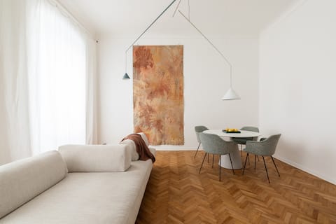 Airbnb con migliori performance: The Maison | Boutique Stay 160m², Terrace & Garage a Friuli Venezia Giulia