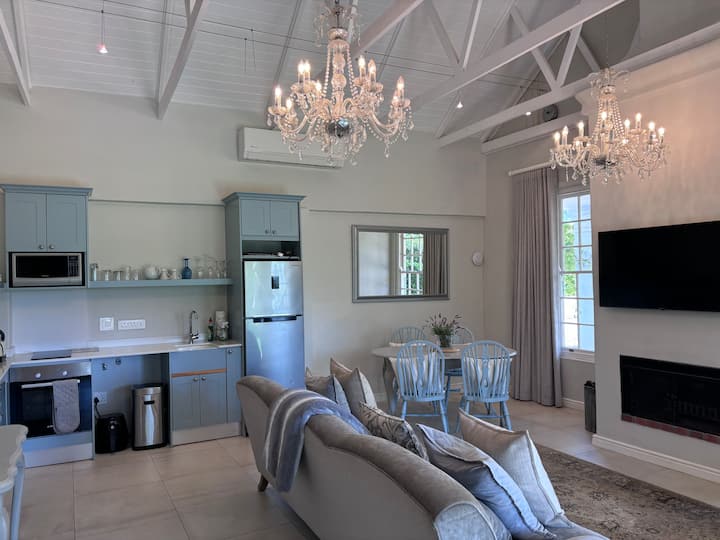 Tranquil Garden Cottage - Acorn Cottage - Wellington