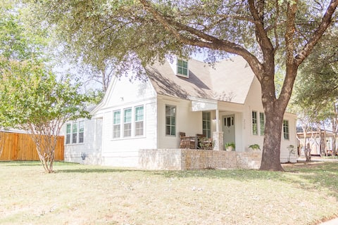 The Hazel -Host and stay boutique home