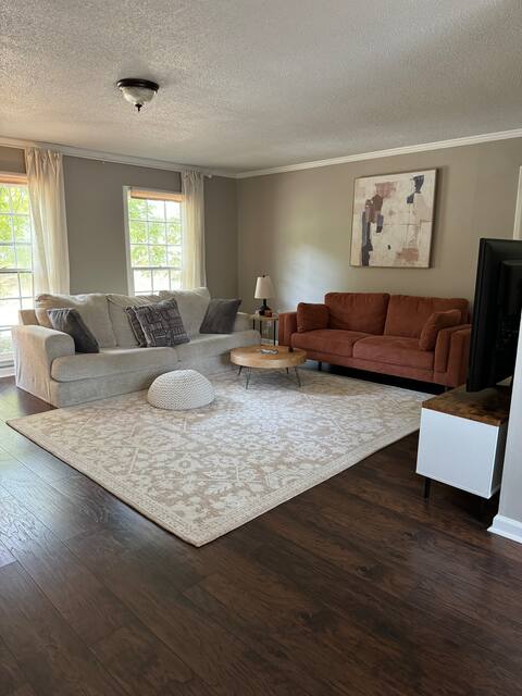 House in Wonderful Irondale