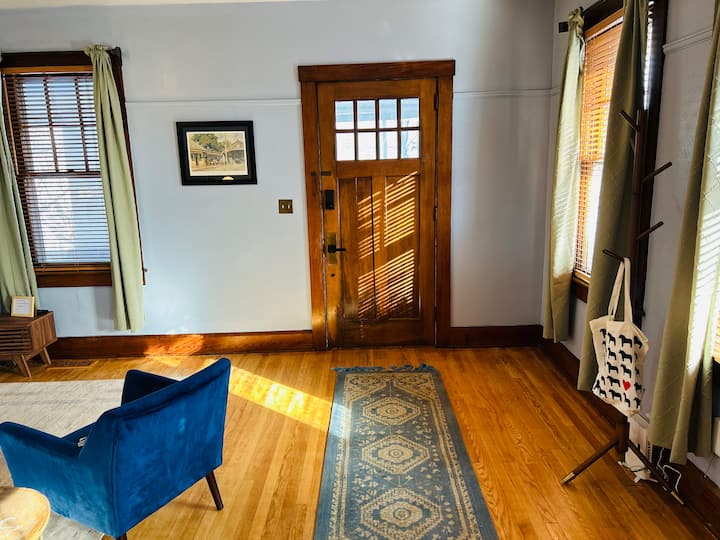 5 Star Views! Walk Downtown! Bourbon Capital Vista - Frankfort, KY
