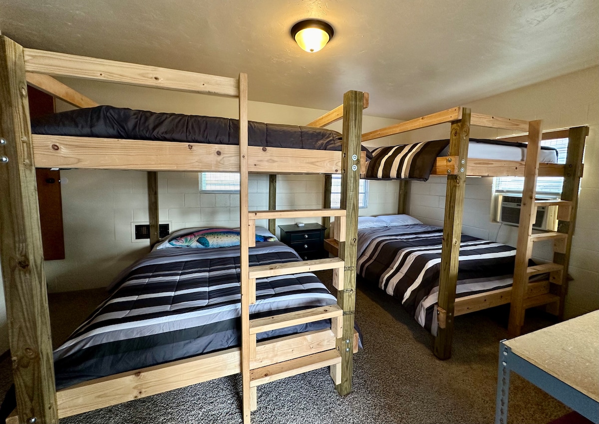 غرفة النوم 2