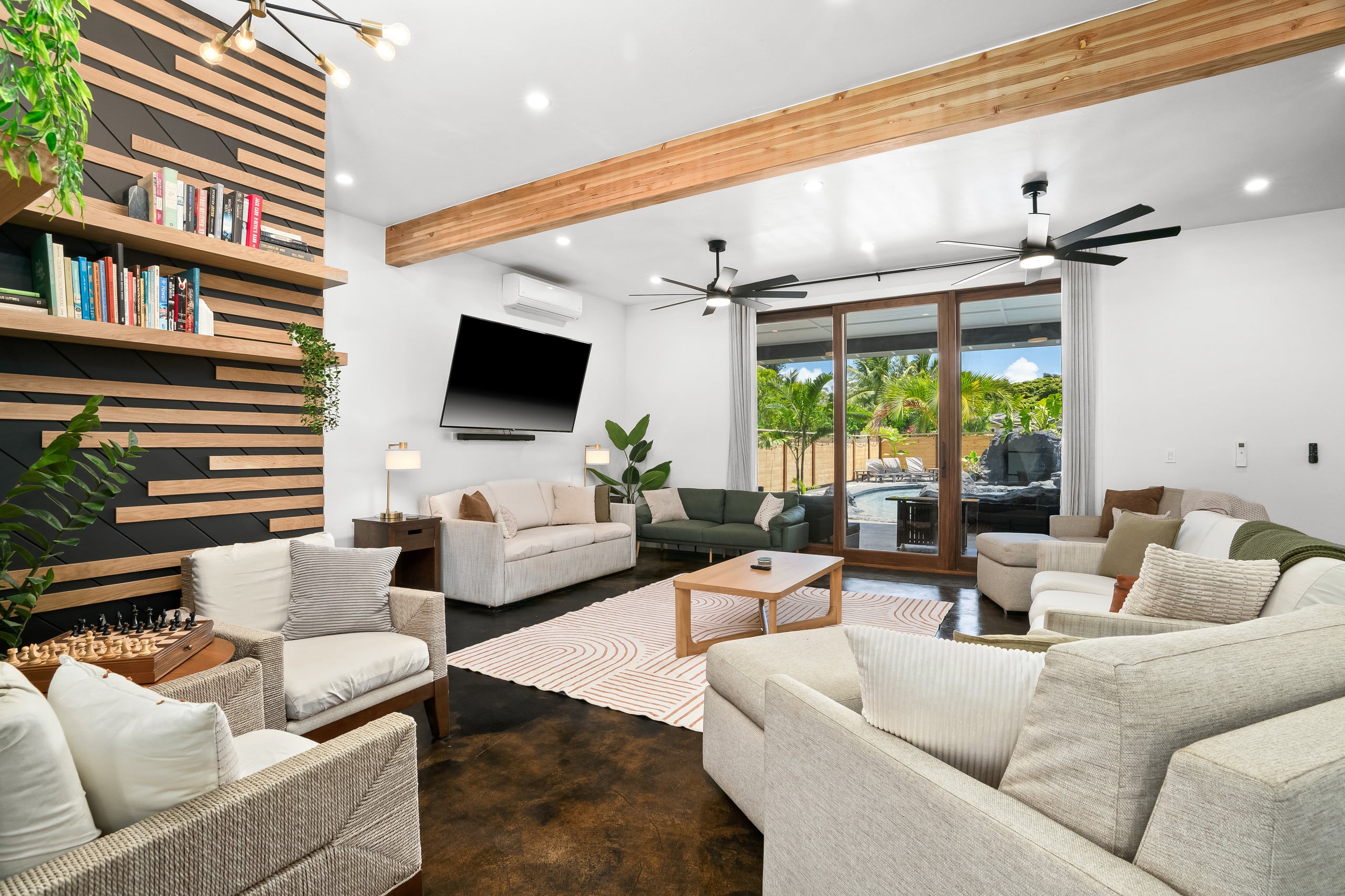 Home in Princeville · ★5.0 · 4 bedrooms · 11 beds · 7.5 private baths - Image 5