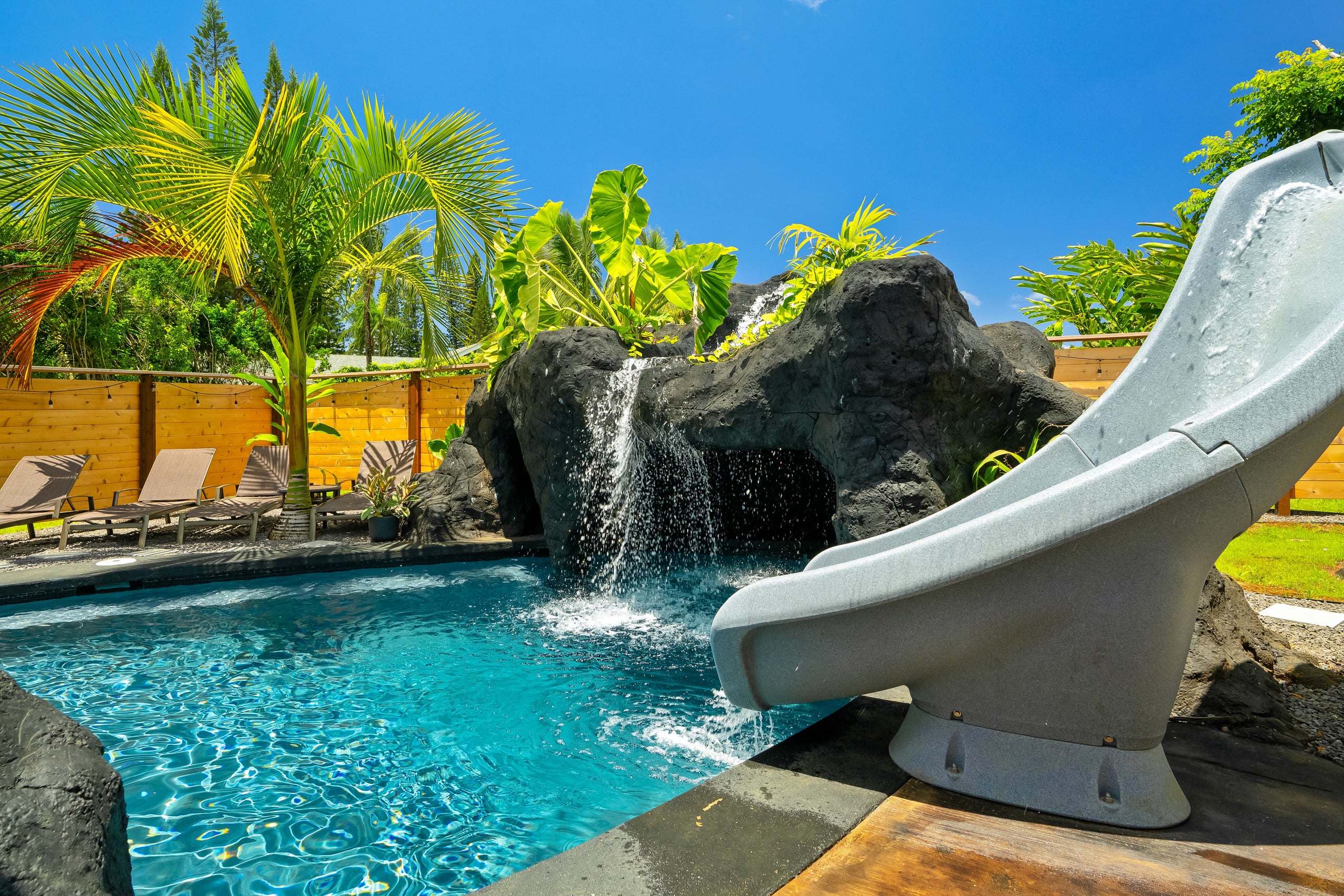 Home in Princeville · ★5.0 · 4 bedrooms · 11 beds · 7.5 private baths - Image 45