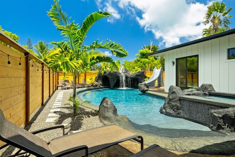 Private Lagoon Pool and Jacuzzi & Theater!