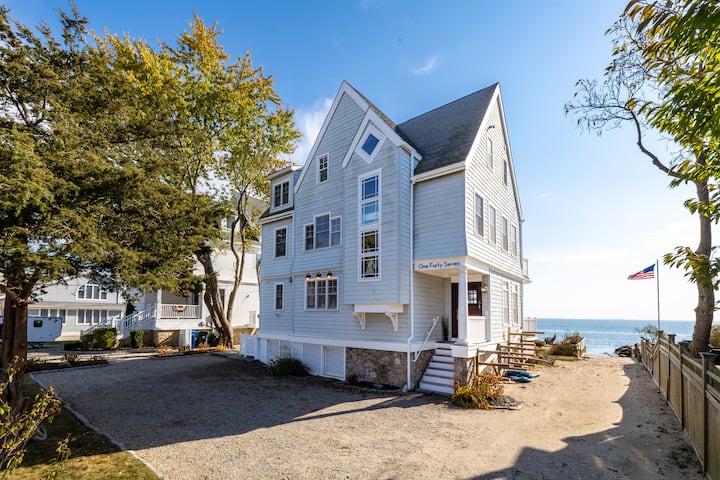 Luxury 5 BR Beachfront Retreat