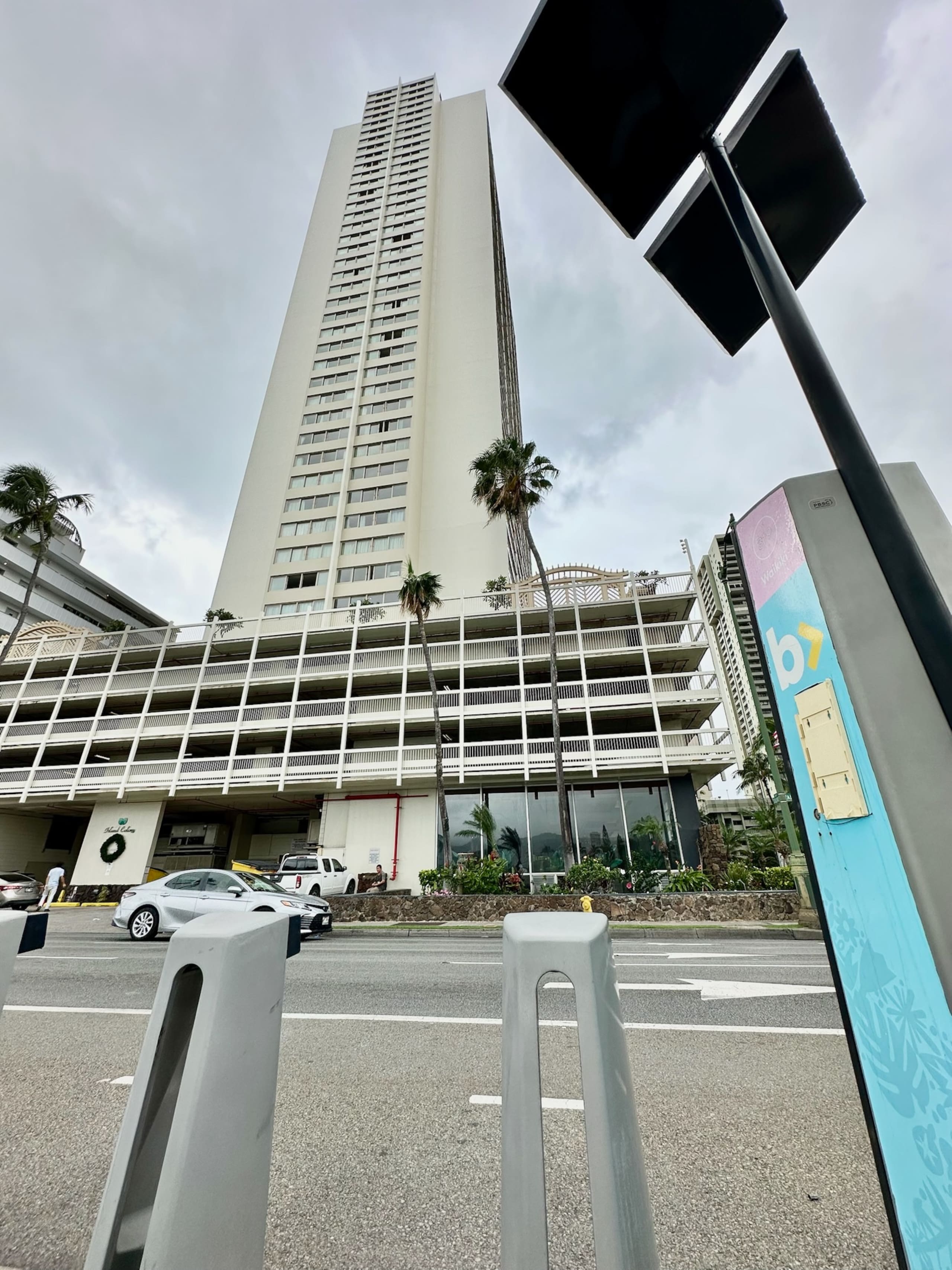 36FL New Cozy Apartment Great View Central Waikiki - Image 62