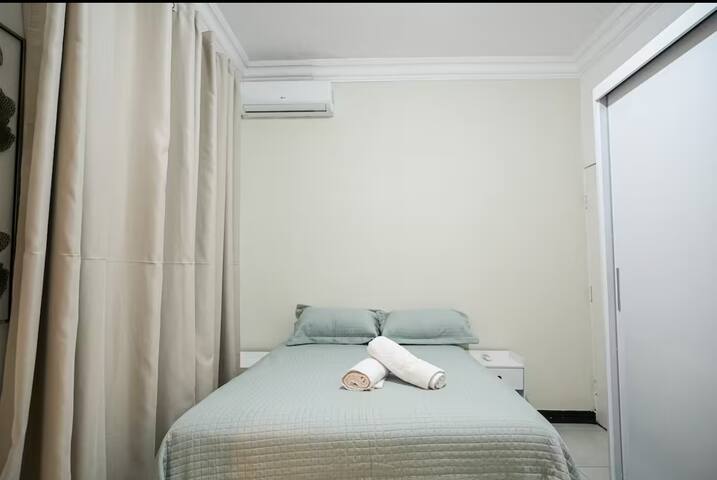 beira mar em copacabana. Pé na areia! gallery image 3