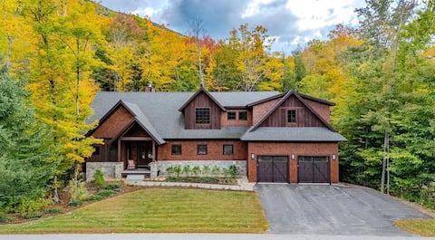 Huge Luxe Loon Mtn Chalet w/ Hot Tub & Fire Pit!