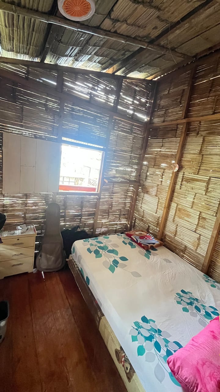 Cama de 1/12 plz, mosquitero 