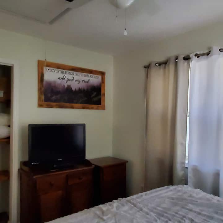 Dhomë gjumi 2