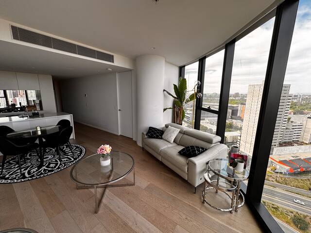 Luxury in the heart of Melbourne gallery image 3