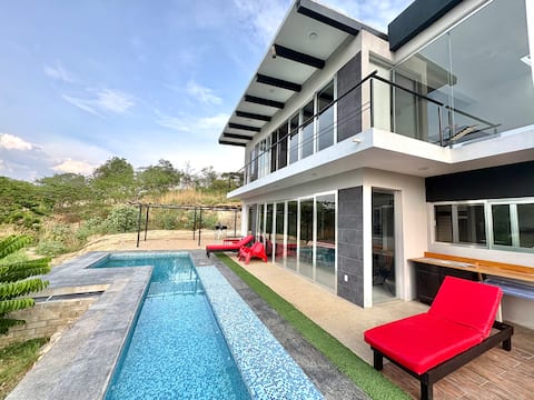 Casa Cerro Hueco / relaxation, nature and pool.