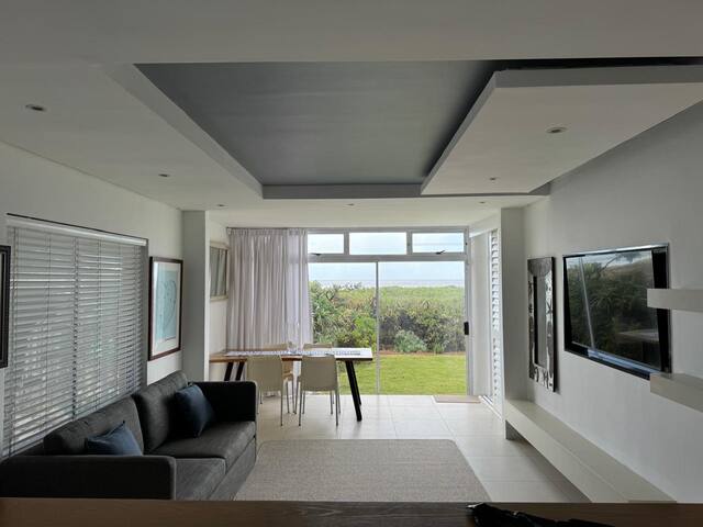 A step away from the beach gallery image 4