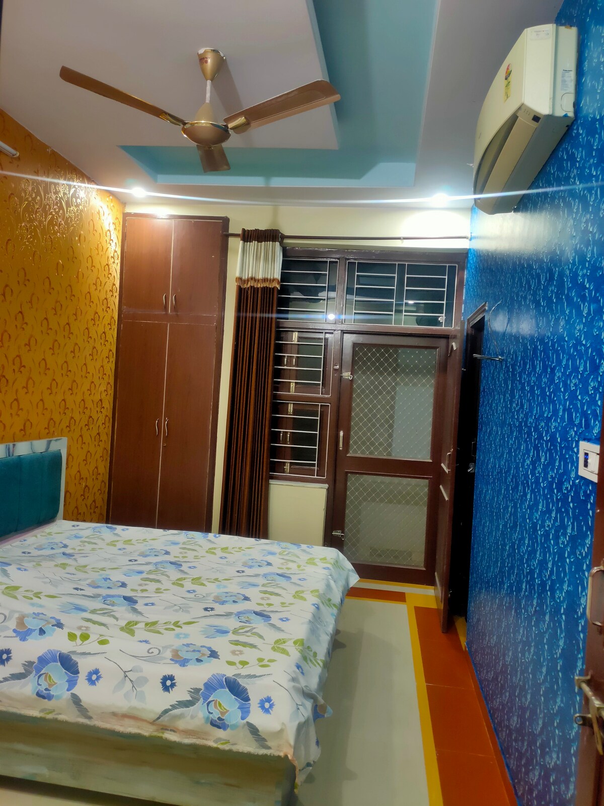 საძინებელი 1