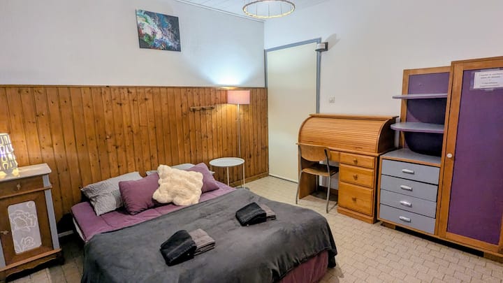 Krevet od 140 cm, s pristupom WC-u
