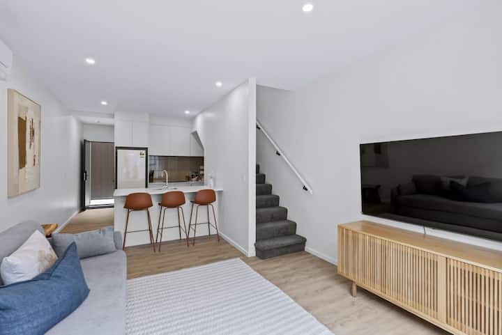 Coronet Peak Alpine Villa 44 - 퀸스타운