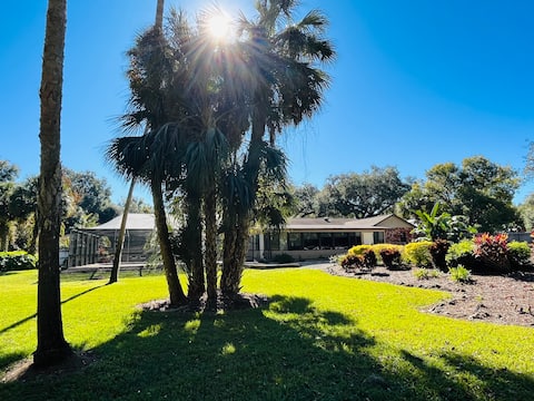 Founder's Lodge at The Cove