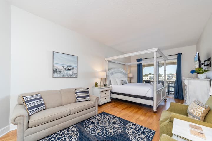 Harbor View, King Canopy Bed, Balcony - St. Augustine, FL