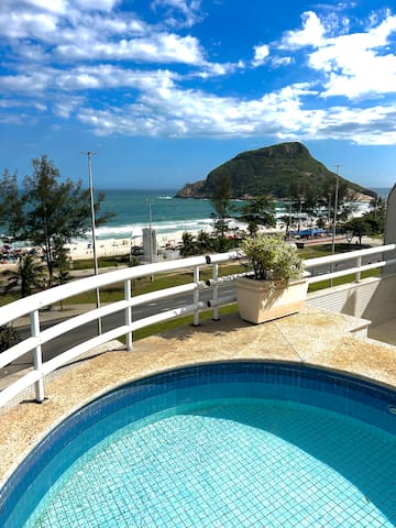 Cobertura frontal Mar Pé na Areia 4 quartos