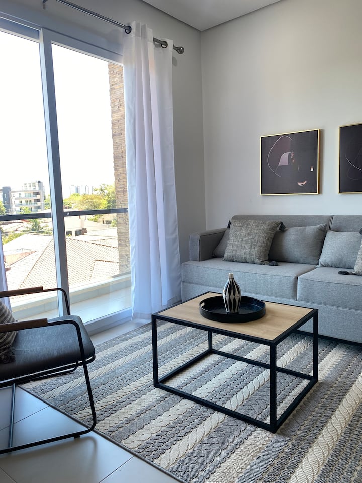 Departamento En Asunción, 2 Dormitorios, Y Parking - Asunción