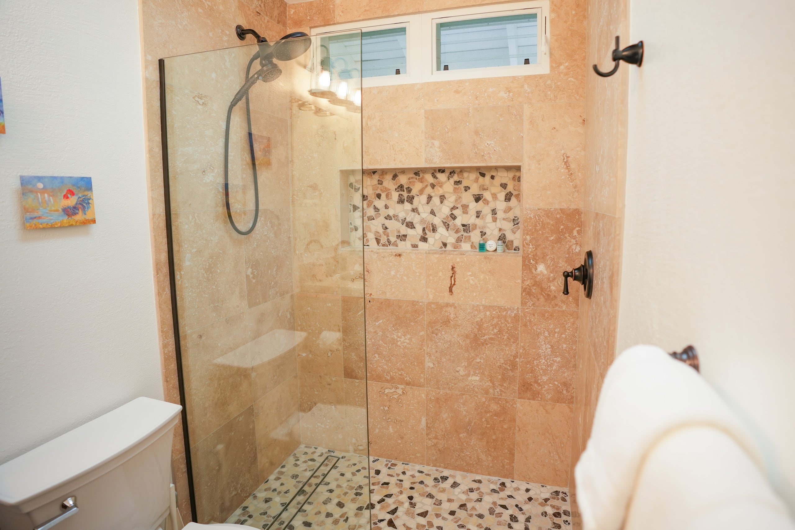 Home in Princeville · ★5.0 · 3 bedrooms · 5 beds · 3.5 baths - Image 32