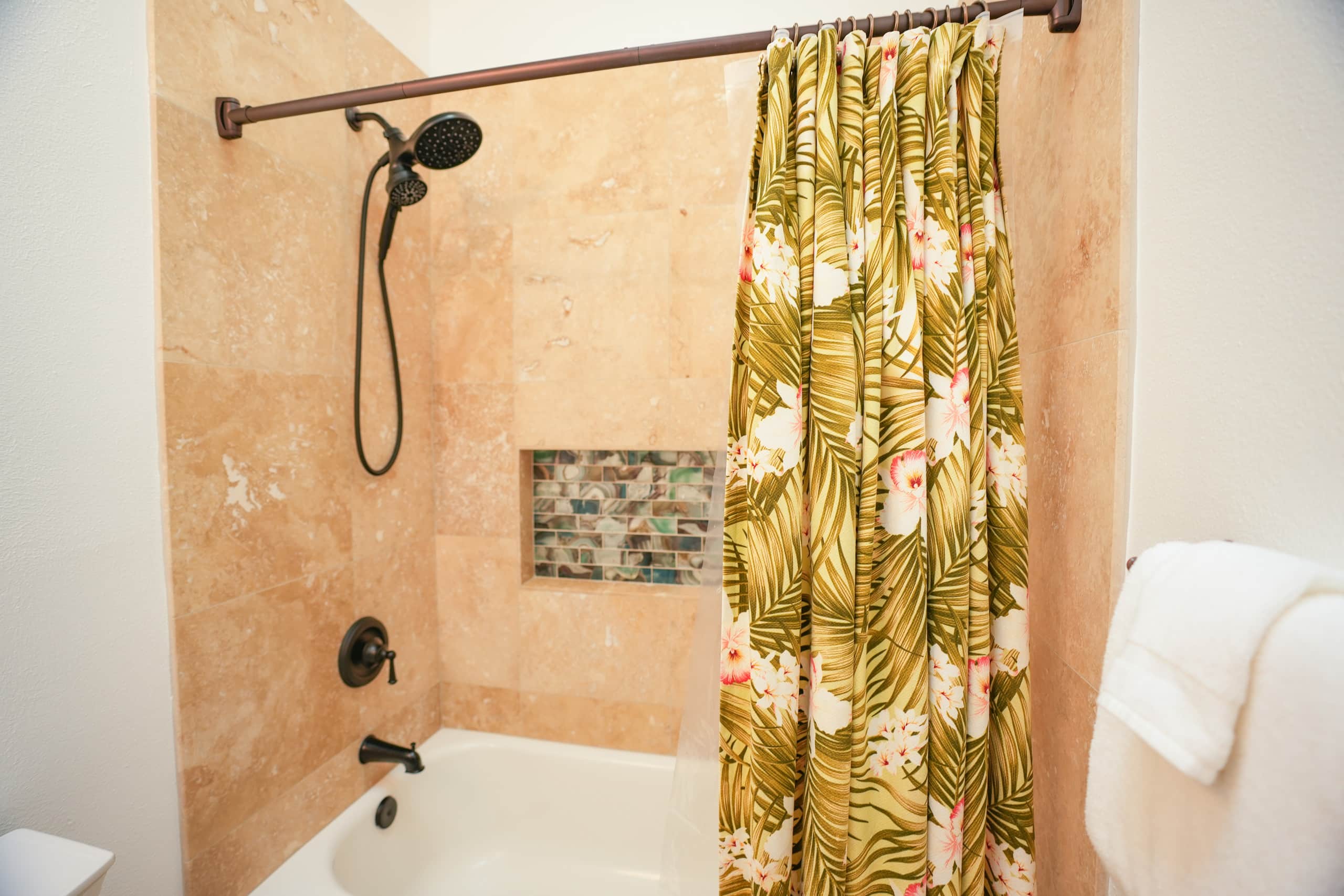Home in Princeville · ★5.0 · 3 bedrooms · 5 beds · 3.5 baths - Image 40