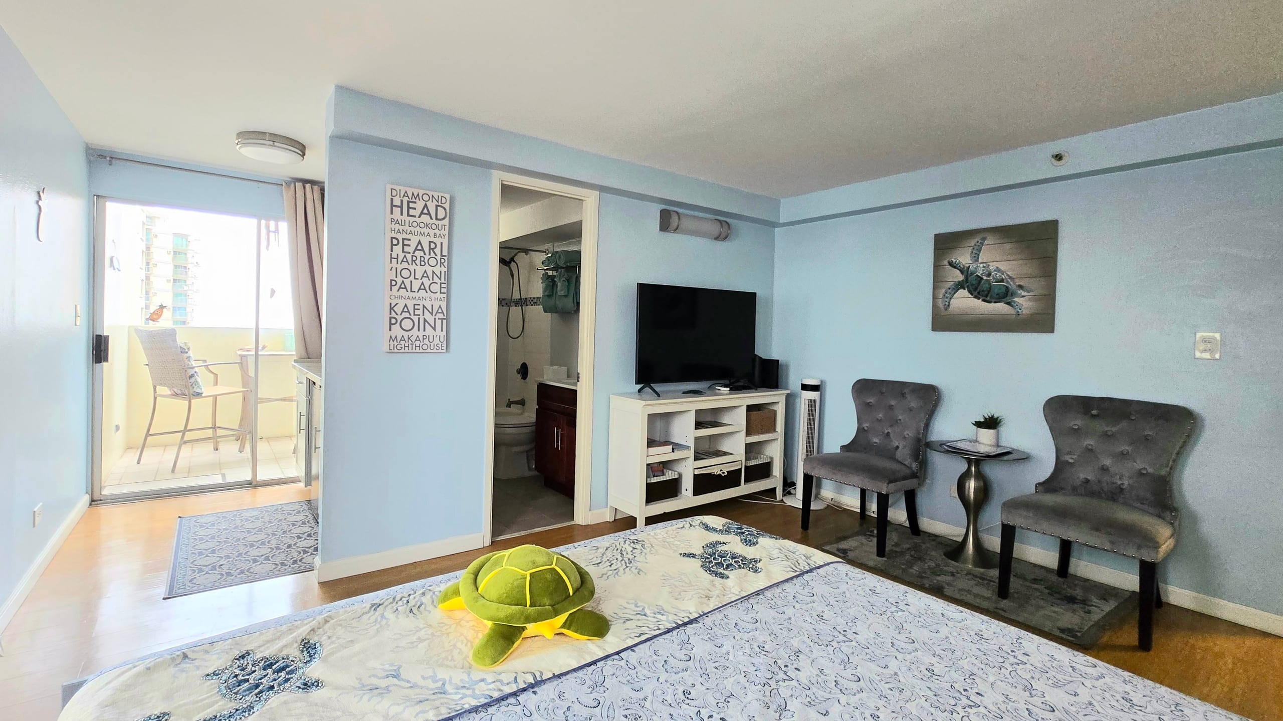 ~1009 OceanviewTurtle Retreat Min2 Waikiki Beach! - Image 8