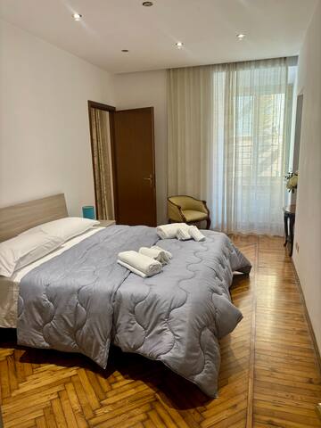 Ampio appartamento x 7,a due passi da via sistina gallery image 5