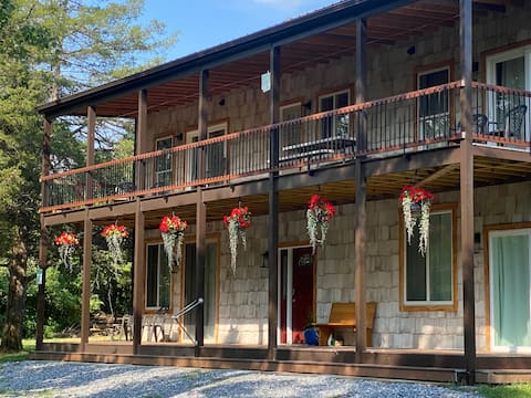 Cedar Spring Oasis