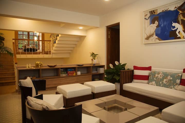 Living room image 11