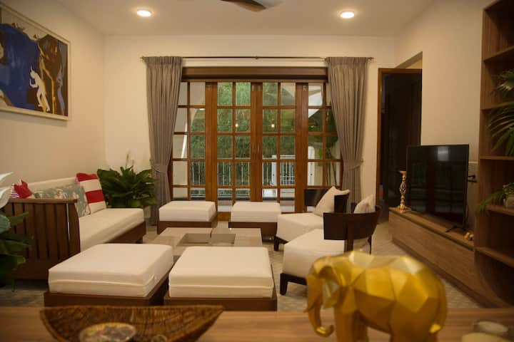 Living room image 12