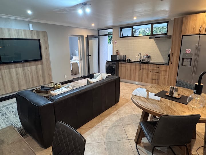 Private Garden Villa In Secure Golf Estate - Centurion