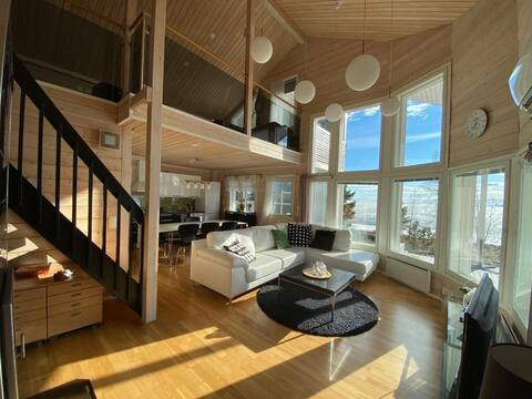 Big Seaside cabin @arcticcharm_experience