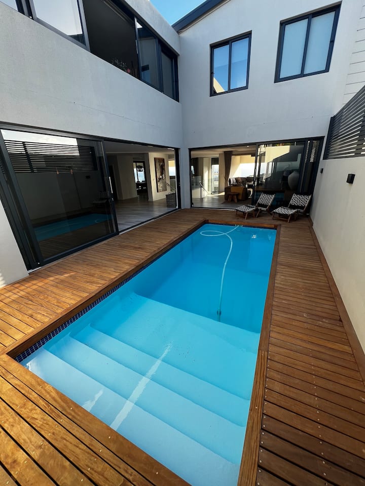Luxury 5 Bedroom House - Mossel Bay