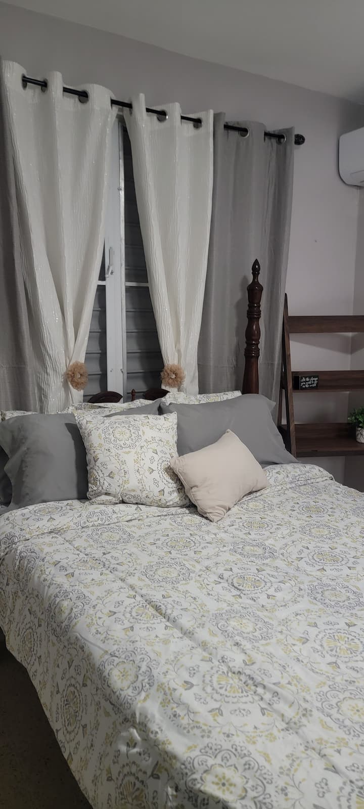 غرفة النوم 1