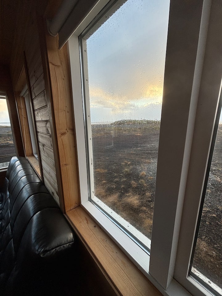 Glacier & Aurora Cabin W/private Hot Tub - Islandia