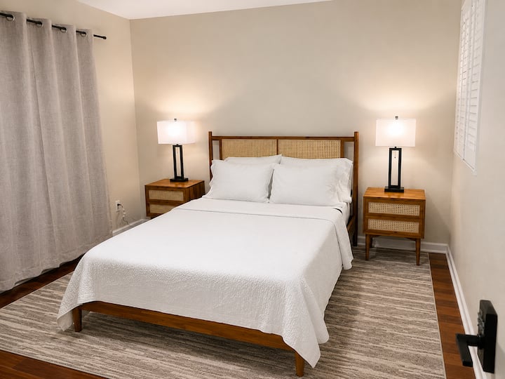 Schlafzimmer 1