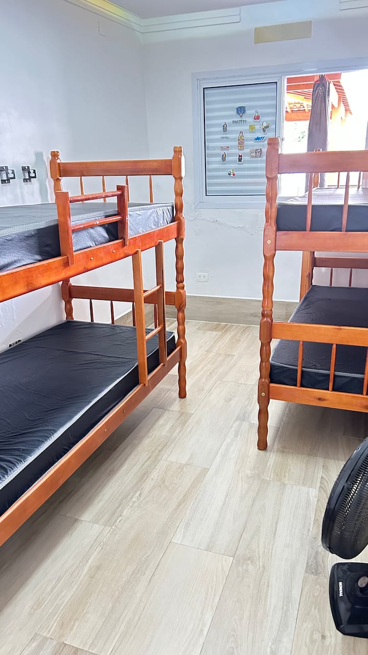 საძინებელი 4