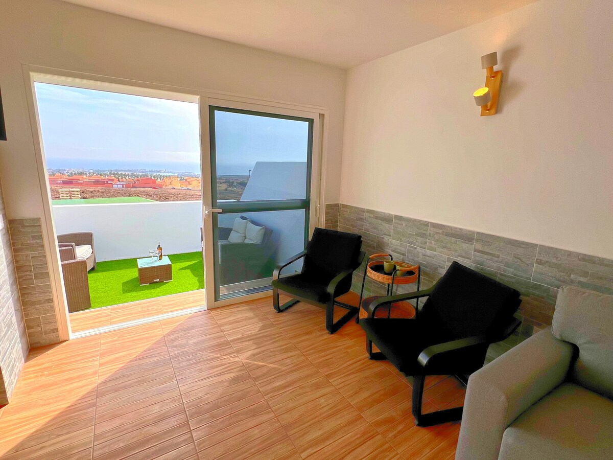 Popular Airbnb listing: Bungalow With SEA VIEW and Community Pool in Antigua