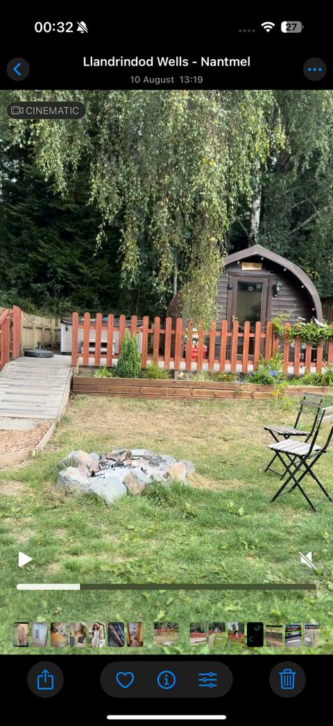 Van Life Retreat & Glamping - Bee Lodge