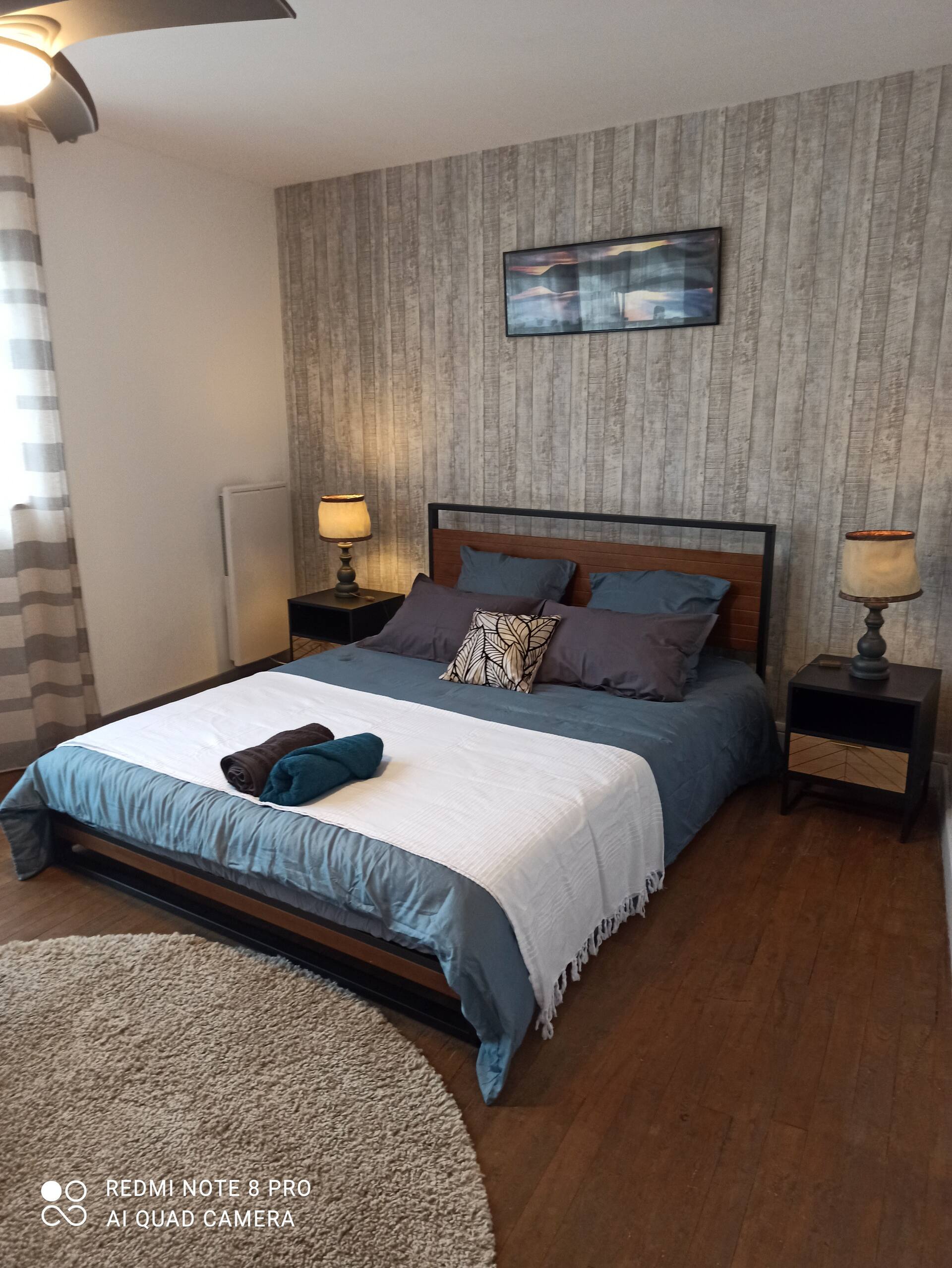 Spacious house 300 m2 4 Bedrooms 4-8 people