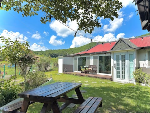 Stone Wall House
#Private guesthouse#Namhae Village Campsite#Guesthouse near the German Village#Gues