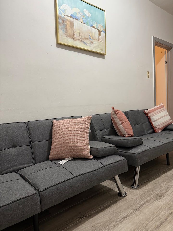 Apartment 2, 1 Block To Pier Village And Lb Beach - Sea Bright, NJ