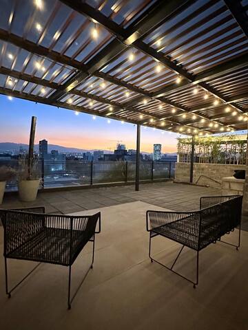 LUX PH Heart of Condesa with Private RoofTop + AC! gallery image 2