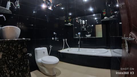 Sea View AC Room with Bathtub - Pristine Stay