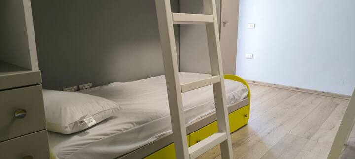 საძინებელი 1