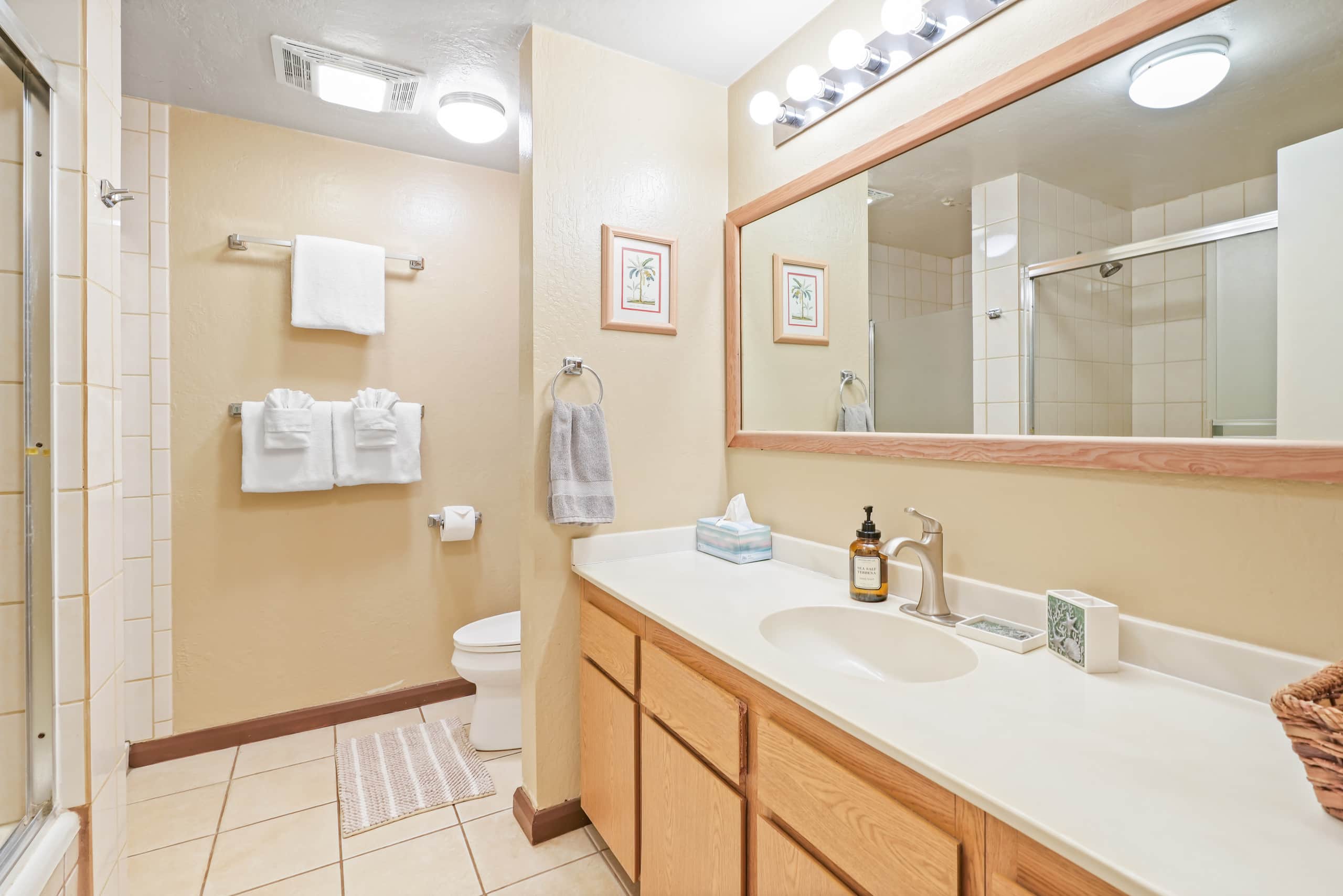 Townhouse in Koloa Kauai · ★4.61 · 2 bedrooms · 3 beds · 1 bath - Image 18